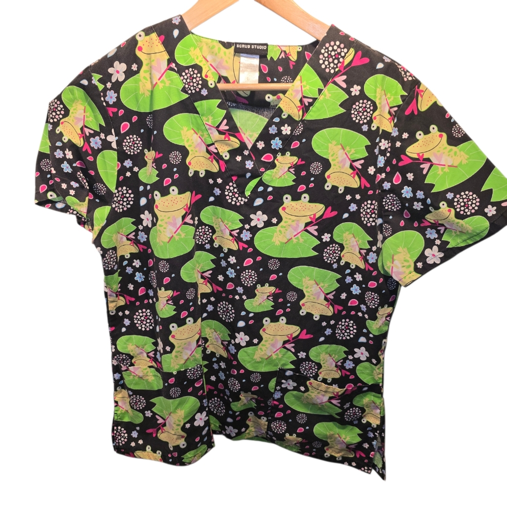 Scrub Studio Frog Black Scrub Top